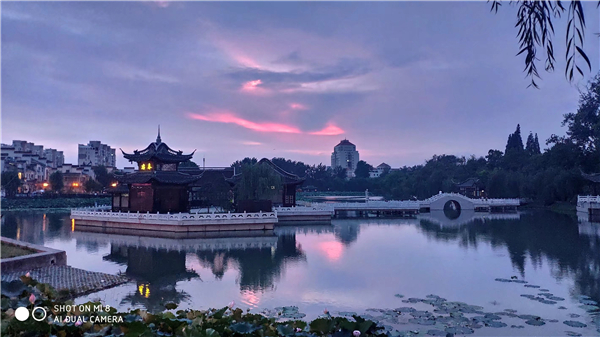 C2墨云拖雨过西楼。 水东流。 晚烟.jpg