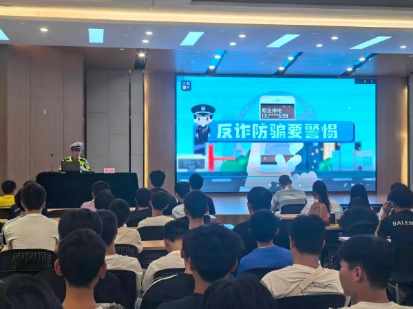 1758608692152348.jpg 1).jpg